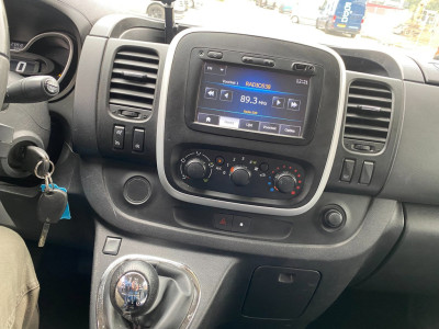 Opel Vivaro 1.6 CDTI L2H1 DC Sport EcoFlex / Airco / Navigatie / Camera / PDC / Cruise Control / euro5 / APK 20-4-2027/ 88KW=120PK foto 11