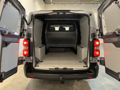 Opel Vivaro 2.0 145 PK L3 DC Dubbel Cabine 6 persoons / Euro 6 / Airco / Cruise Control / CarPlay / Camera / Trekhaak / Facelift / 60.400 KM !! foto 6