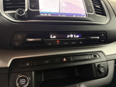 Opel Vivaro 2.0BlueHDi 145PK Automaat XXL S&S | Achterdeuren | Multimedia | Navigatie | 3-Zits | Betimmering | Airco | Cruise 21