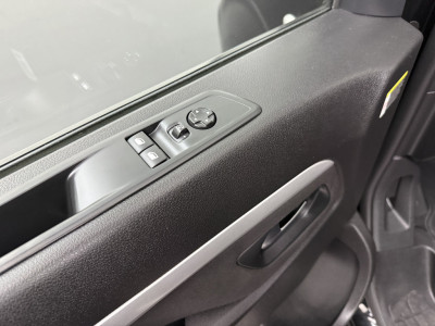 Opel Vivaro 2.0BlueHDi 145PK Automaat XXL S&S | Achterdeuren | Multimedia | Navigatie | 3-Zits | Betimmering | Airco | Cruise 8