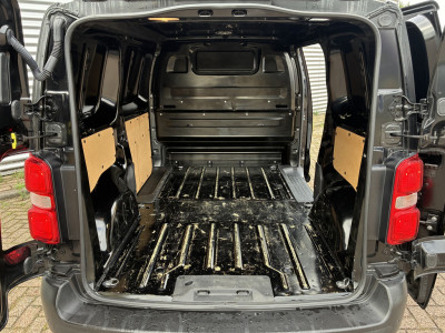 Opel Vivaro 2.0 BlueHDi 145 S&S L2 Automaat Cruise Airco Sensoren foto 6