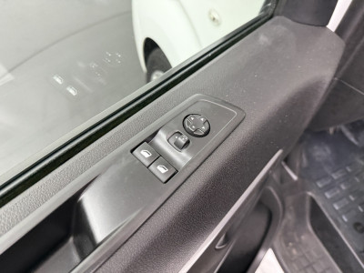 Opel Vivaro 2.0CDTI 122PK XXL Dubbele Cabine Innovation | Navigatie | Camera | airco | Cruise | Trekhaak foto 8