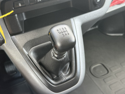 Opel Vivaro 2.0 CDTI 123 PK / L2H1 / 1e EIG. / TREKHAAK / CAMERA / CARPLAY / NAVI / CRUISE / AIRCO 19