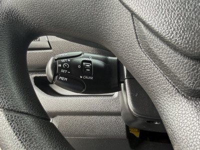 Opel Vivaro 2.0 CDTI 145 PK / L3H1 / 1e EIG. / AIRCO / CRUISE / CAMERA / NAVI / CARPLAY / 3-ZITS foto 12