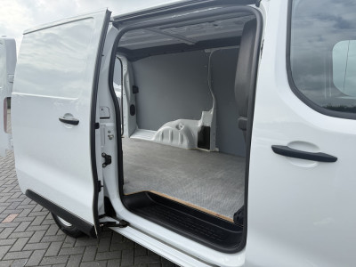 Opel Vivaro 2.0 CDTI 145 PK / L3H1 / 1e EIG. / AIRCO / CRUISE / CAMERA / NAVI / CARPLAY / 3-ZITS foto 7