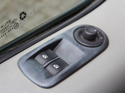 Opel Vivaro 2.0 CDTI L1H1 90PK | Airco | Trekhaak | Betimmering 17
