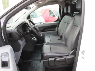 Opel Vivaro 2.0 CDTI L2H1 Edition 122PK Automaat / Camera / Navi / App connect foto 3