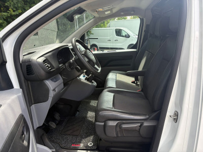 Opel Vivaro 2.0 CDTI L2H1 Edition|144PK|airco|cruise|apple carplay|trekhaak|parkeersensoren achter|drie zitplaatsen|EURO6. 20