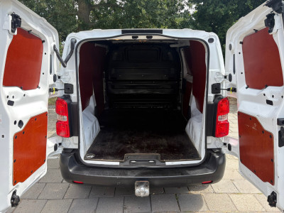 Opel Vivaro 2.0 CDTI L2H1 Edition|144PK|airco|cruise|apple carplay|trekhaak|parkeersensoren achter|drie zitplaatsen|EURO6. 8