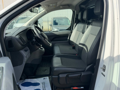 Opel Vivaro 2.0 CDTI L2H1 Edition AUTOMAAT / Camera / Trekhaak / App connect foto 3