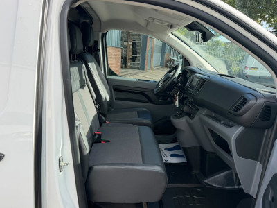 Opel Vivaro 2.0 CDTI L2H1 Edition AUTOMAAT / Camera / Trekhaak / App connect foto 4