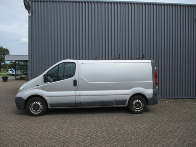 Opel Vivaro 2.0 CDTI L2H1 Trekhaak Airco foto 2