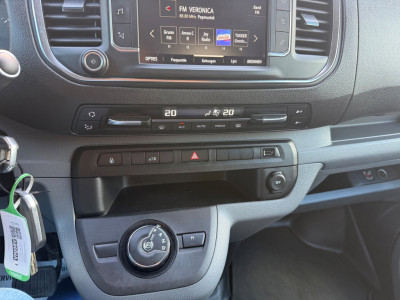 Opel Vivaro 2.0 CDTI L3H1 Automaat 177PK Innovation / Trekhaak / App connect foto 11