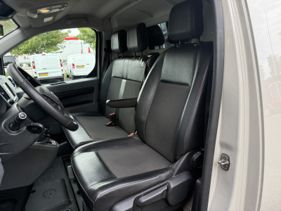Opel Vivaro 2.0 CDTI L3H1 Edition | Navi | Carplay | Camera | Trekhaak | Dodehoek | PDC foto 11