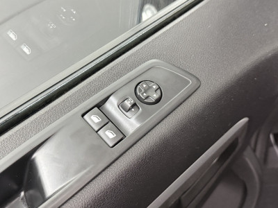 Opel Vivaro 2.0CDTi 144PK Lang | Airco | Camera | 3-Zits | Betimmering foto 8