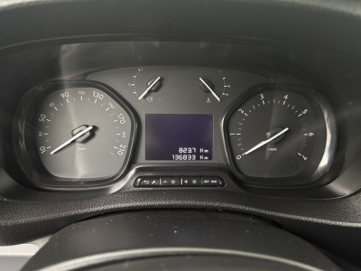Opel Vivaro 2.0CDTi 145PK Lang | Navigatie | Camera | Airco | 3-Zits | Betimmering foto 9