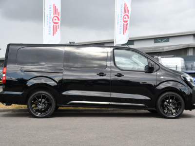 Opel Vivaro 2.2 BlueHDI L3 DC Black Edition FULL OPTIONS! Adaptieve Cruise, Camera, Virtual, 2 x Schuifdeur, Leder, Stuur/Stoel verwarming, 180pk, Automaat, LED, Uniek! 10