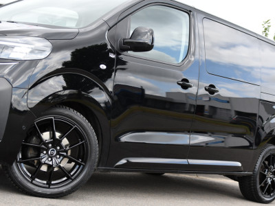 Opel Vivaro 2.2 BlueHDI L3 DC Black Edition FULL OPTIONS! Adaptieve Cruise, Camera, Virtual, 2 x Schuifdeur, Leder, Stuur/Stoel verwarming, 180pk, Automaat, LED, Uniek! 17