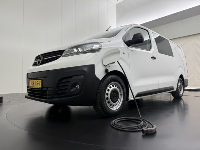 Opel Vivaro L3H1 Edition 75 kWh | Elektrisch | Dubbele Cabine | Navigatie | Camera | Airco | Cruise foto 3
