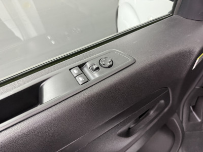Opel Vivaro Lang Elektrisch 75Kwh | Muiltimedia | Airco | Cruise | 3-Zits foto 8