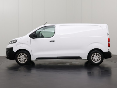 Opel Vivaro-e E Cargo Lang 50KWh Elektrisch | Navigatie | Camera | Airco | Cruise | 3-Zits | Trekhaak foto 12