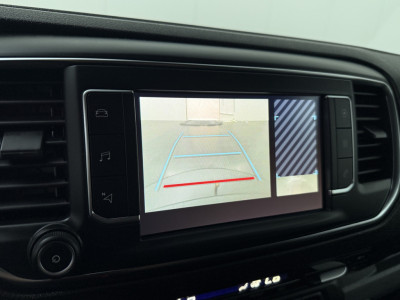 Opel Vivaro-e E Cargo Lang 50KWh Elektrisch | Navigatie | Camera | Airco | Cruise | 3-Zits | Trekhaak foto 18