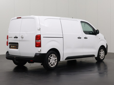 Opel Vivaro-e E Cargo Lang 50KWh Elektrisch | Navigatie | Camera | Airco | Cruise | 3-Zits | Trekhaak foto 2