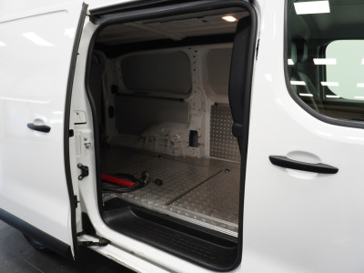Opel Vivaro-e L3 Edition 136PK 75 kWh - Airco - Navi - PDC - SOH 100% - €22.900,- Excl. foto 11