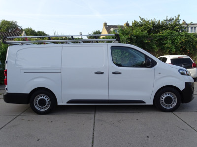 Opel Vivaro-e L3H1 75 kWh DC-snellader foto 4