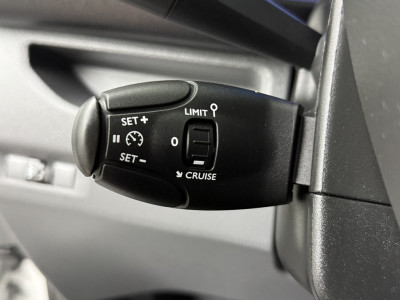 Opel Vivaro lang elektrisch 75KWh | Airco | Camera | Cruise | Betimmering 15