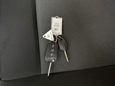 Opel Vivaro Combi 1.5CDTI 9-Persoons | Personenbus | Kombi | Airco | Cruise foto 5