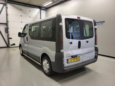 Opel Vivaro Combi 1.9DCI Personenbus foto 16