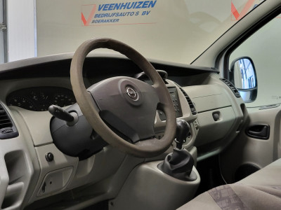 Opel Vivaro Combi 1.9DCI Personenbus foto 4