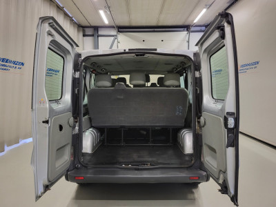 Opel Vivaro Combi 1.9DCI Personenbus foto 6