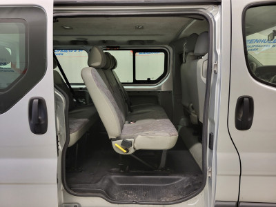 Opel Vivaro Combi 1.9DCI Personenbus foto 7