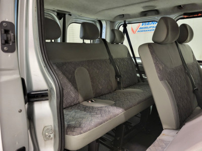 Opel Vivaro Combi 1.9DCI Personenbus foto 8