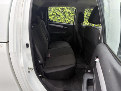 Overige merken D-Max 1.9D 120KW Euro6 Veth Dubbele Cabine lang LS 4WD â 5-persoons â Grijs kenteken â 3,5T Trekhaak foto 10