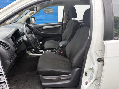 Overige merken D-Max 1.9D 120KW Euro6 Veth Dubbele Cabine lang LS 4WD â 5-persoons â Grijs kenteken â 3,5T Trekhaak foto 11