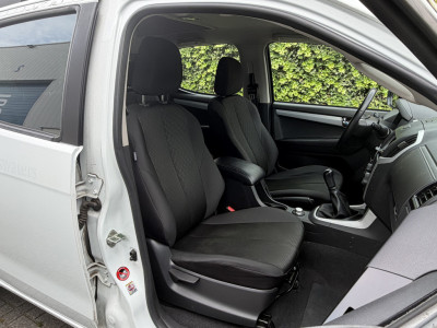 Overige merken D-Max 1.9D 120KW Euro6 Veth Dubbele Cabine lang LS 4WD â 5-persoons â Grijs kenteken â 3,5T Trekhaak foto 16