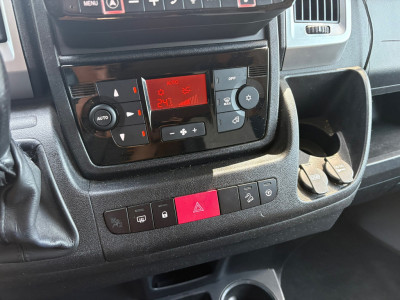 Overige merken H737 |CAMPER|MARGE|150PK|Automaat|EURO6|cruise|airco|achteruitrijcamera|navi|2 bedden|4 zitplaatsen|koelkast|keukenblok|toilet foto 16