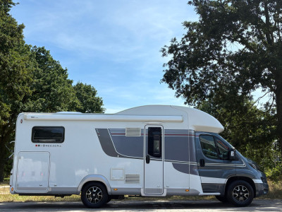 Overige merken H737 |CAMPER|MARGE|150PK|Automaat|EURO6|cruise|airco|achteruitrijcamera|navi|2 bedden|4 zitplaatsen|koelkast|keukenblok|toilet foto 7