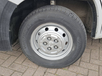 Peugeot BOXER 2.2 L2H2 Imperiaal Navi foto 17