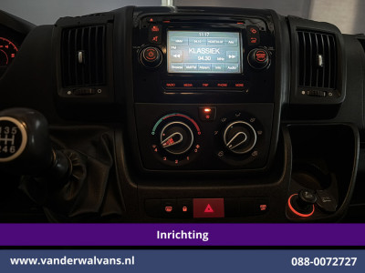 Peugeot Boxer 2.0 BlueHDI 131pk L2H2 Inrichting Euro6 Airco | Imperiaal | Camera | 2500kg Trekhaak | Cruisecontrol Parkeersensoren, Bijrijdersbank 19