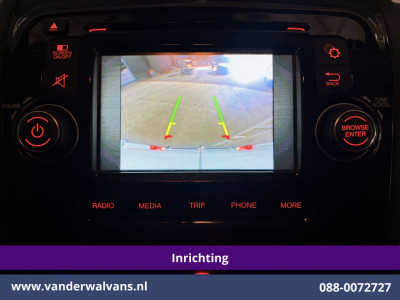 Peugeot Boxer 2.0 BlueHDI 131pk L2H2 Inrichting Euro6 Airco | Imperiaal | Camera | 2500kg Trekhaak | Cruisecontrol Parkeersensoren, Bijrijdersbank 3