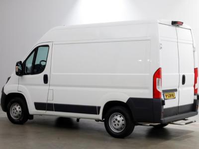 Peugeot Boxer 2.0 BlueHDI E6 130pk L1H2  Premium Navi/Camera/Inrichting 11-2016 foto 10