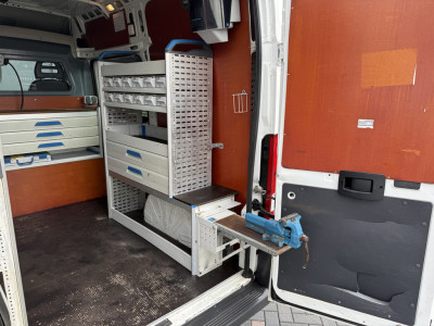 Peugeot Boxer 2.0 HDI 131 PK EURO 6 / L1H2 / SORTIMO INRICHTING / WERKPLAATS / CAMERA / CRUISE / AIRCO / NAVI foto 10