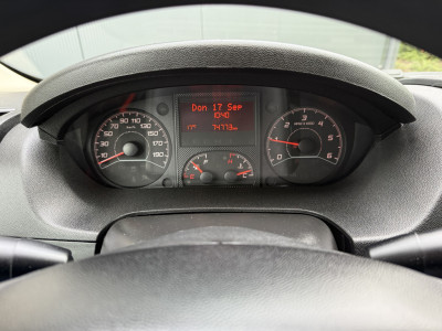 Peugeot Boxer 2.0 HDI 131 PK EURO 6 / L1H2 / SORTIMO INRICHTING / WERKPLAATS / CAMERA / CRUISE / AIRCO / NAVI foto 16