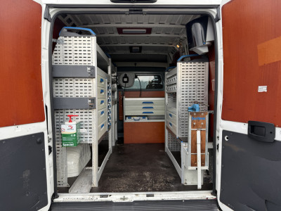Peugeot Boxer 2.0 HDI 131 PK EURO 6 / L1H2 / SORTIMO INRICHTING / WERKPLAATS / CAMERA / CRUISE / AIRCO / NAVI foto 6