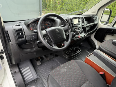 Peugeot Boxer 2.0 HDI 131 PK EURO 6 / L1H2 / SORTIMO INRICHTING / WERKPLAATS / CAMERA / CRUISE / AIRCO / NAVI foto 8