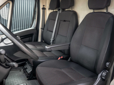 Peugeot Boxer 2.2 BlueHDi 120 L1H1 | 120 PK | 3-Zits | Cruise | Airco | Trekhaak foto 11